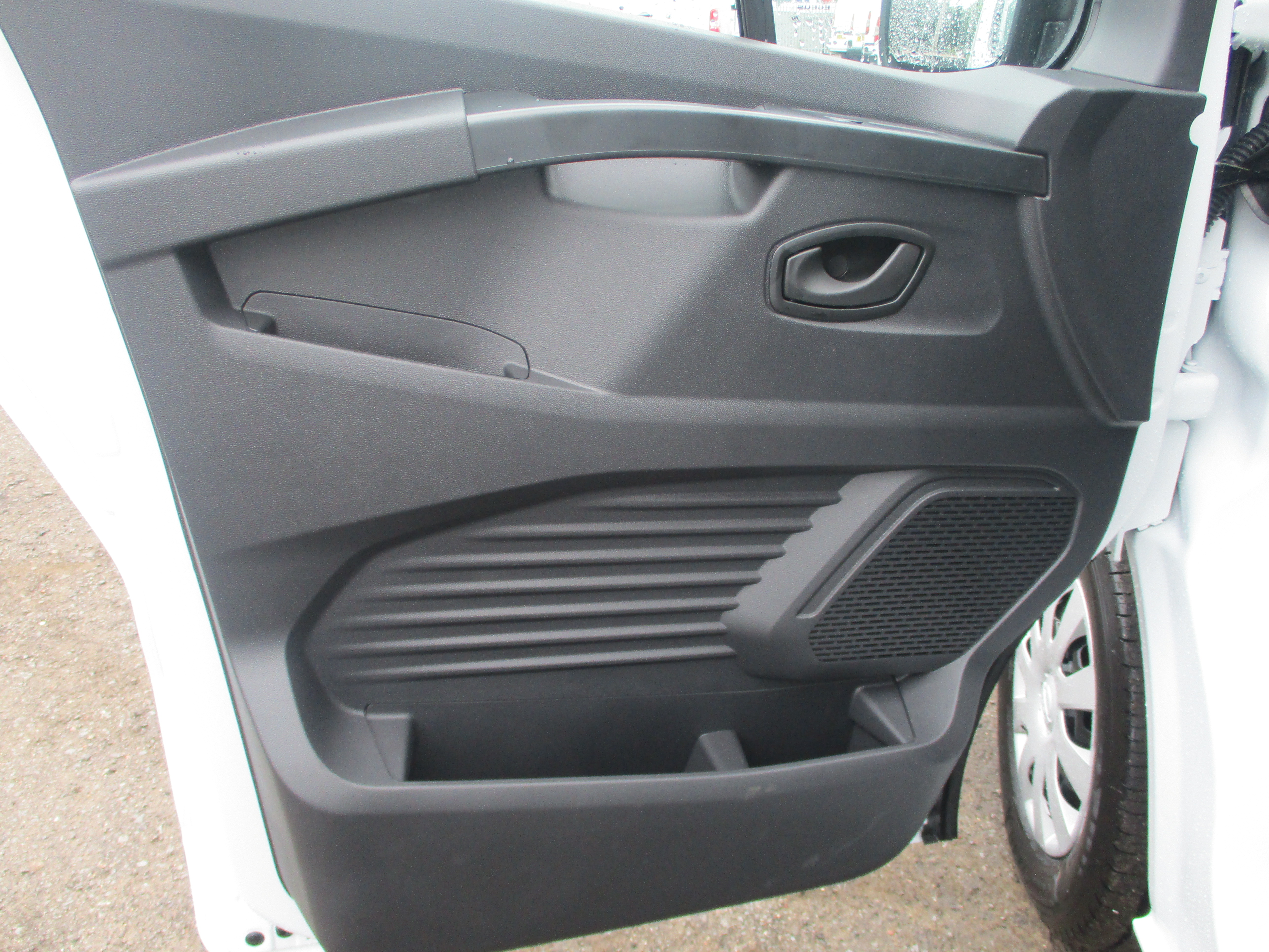 Nissan Primaster L2 LWB 2.0 dCi 110PS Acenta Van (5 YEAR WARRANTY  !!)