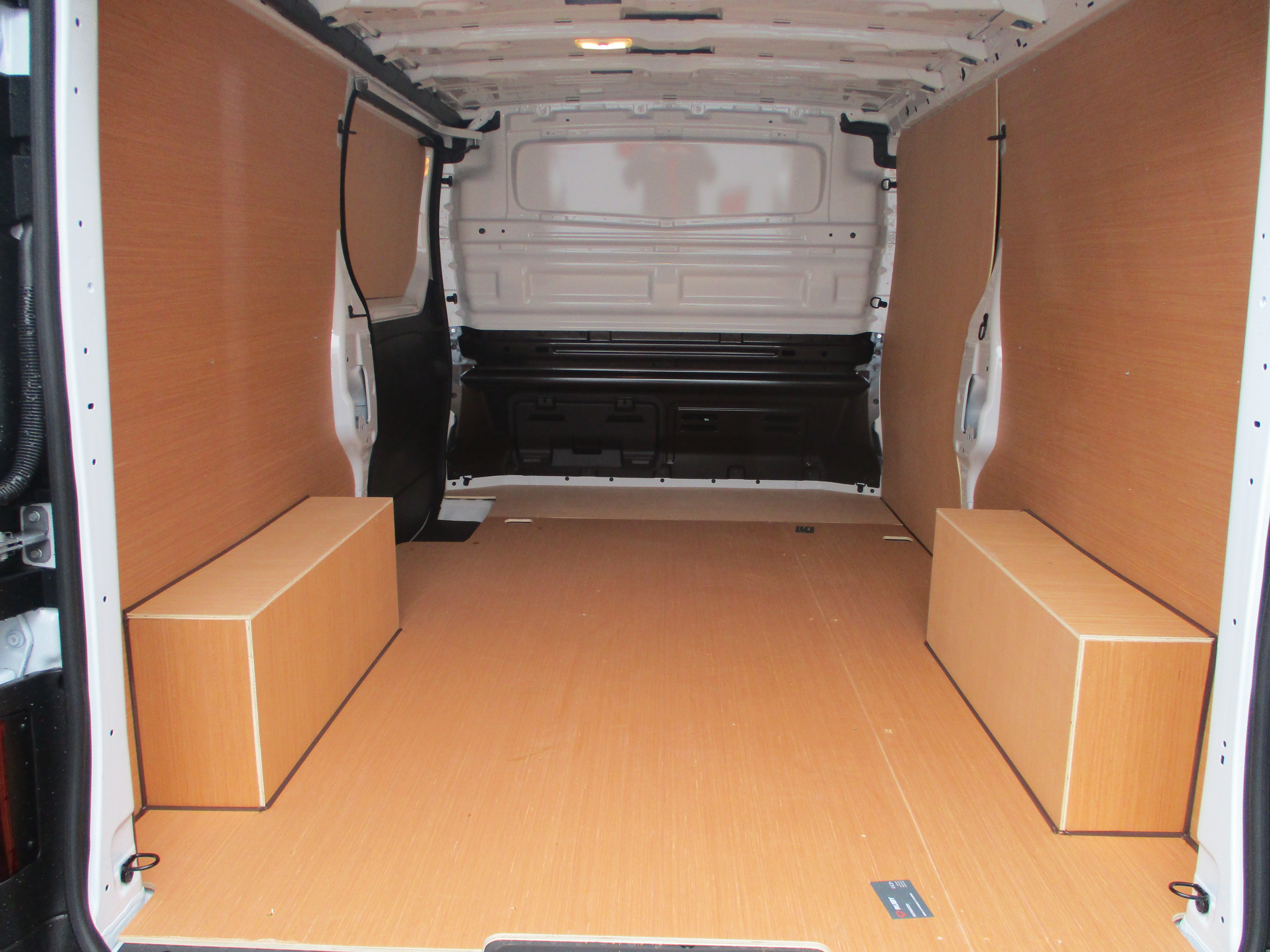 Nissan Primaster L2 LWB 2.0 dCi 110PS Acenta Van (5 YEAR WARRANTY  !!)