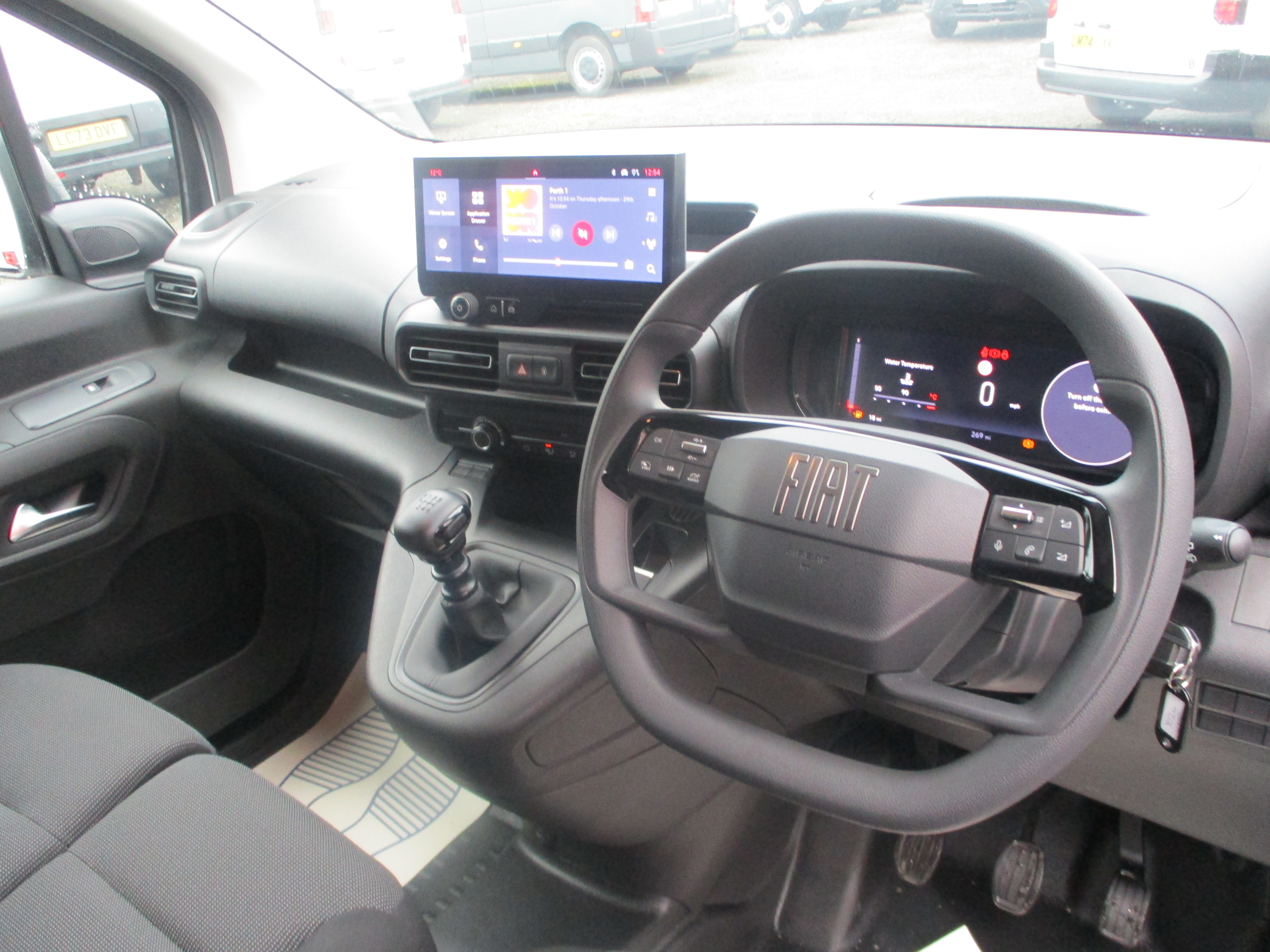 Fiat Doblo L1 1.5 D 100PS Primo (NICE SPEC including AIR CON, APPLE CARPLAY, PARKING SENSORS & MORE..) CHOICE OF 2