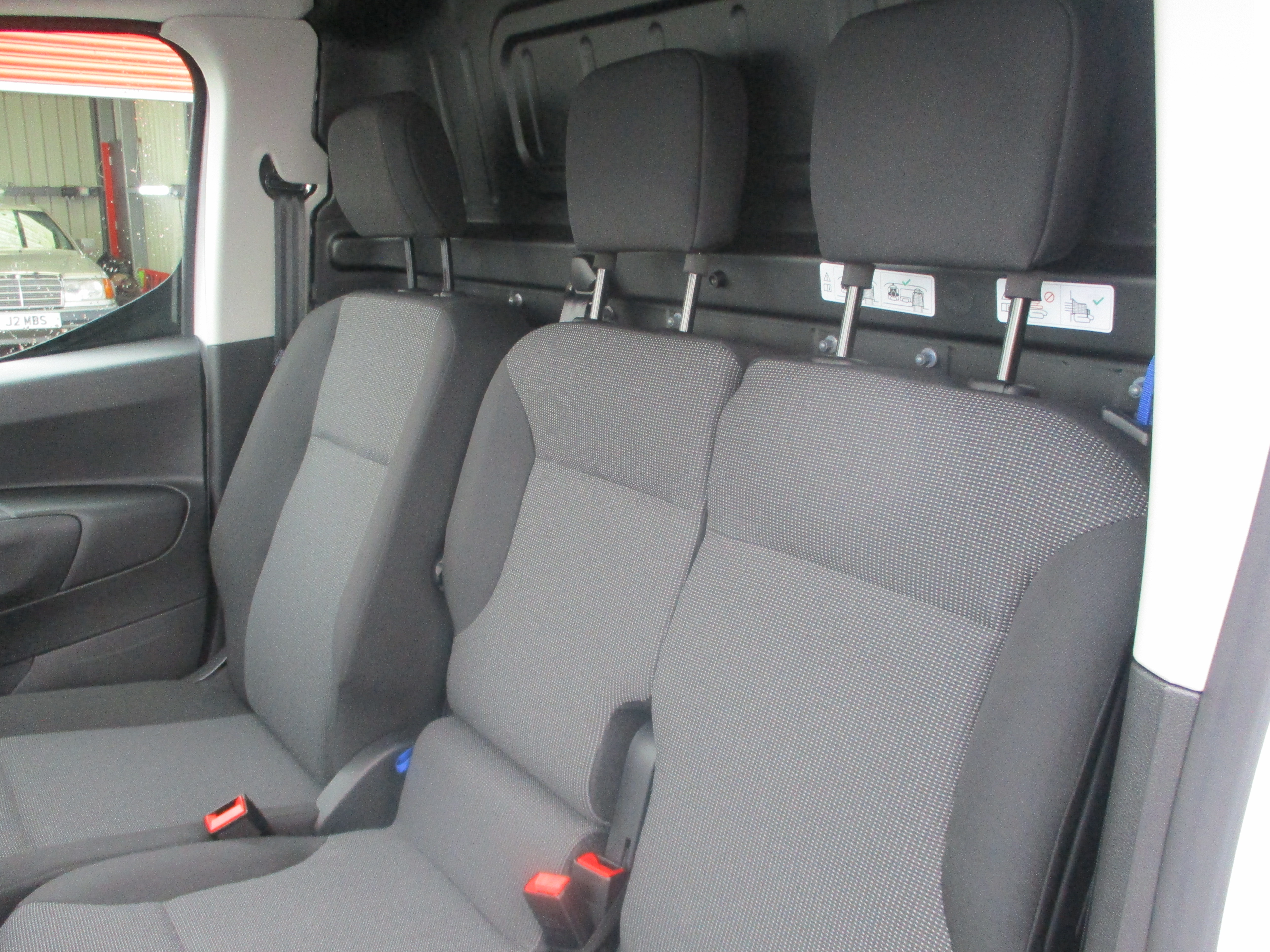 Fiat Doblo L1 1.5 D 100PS Primo (NICE SPEC including AIR CON, APPLE CARPLAY, PARKING SENSORS & MORE..) CHOICE OF 2