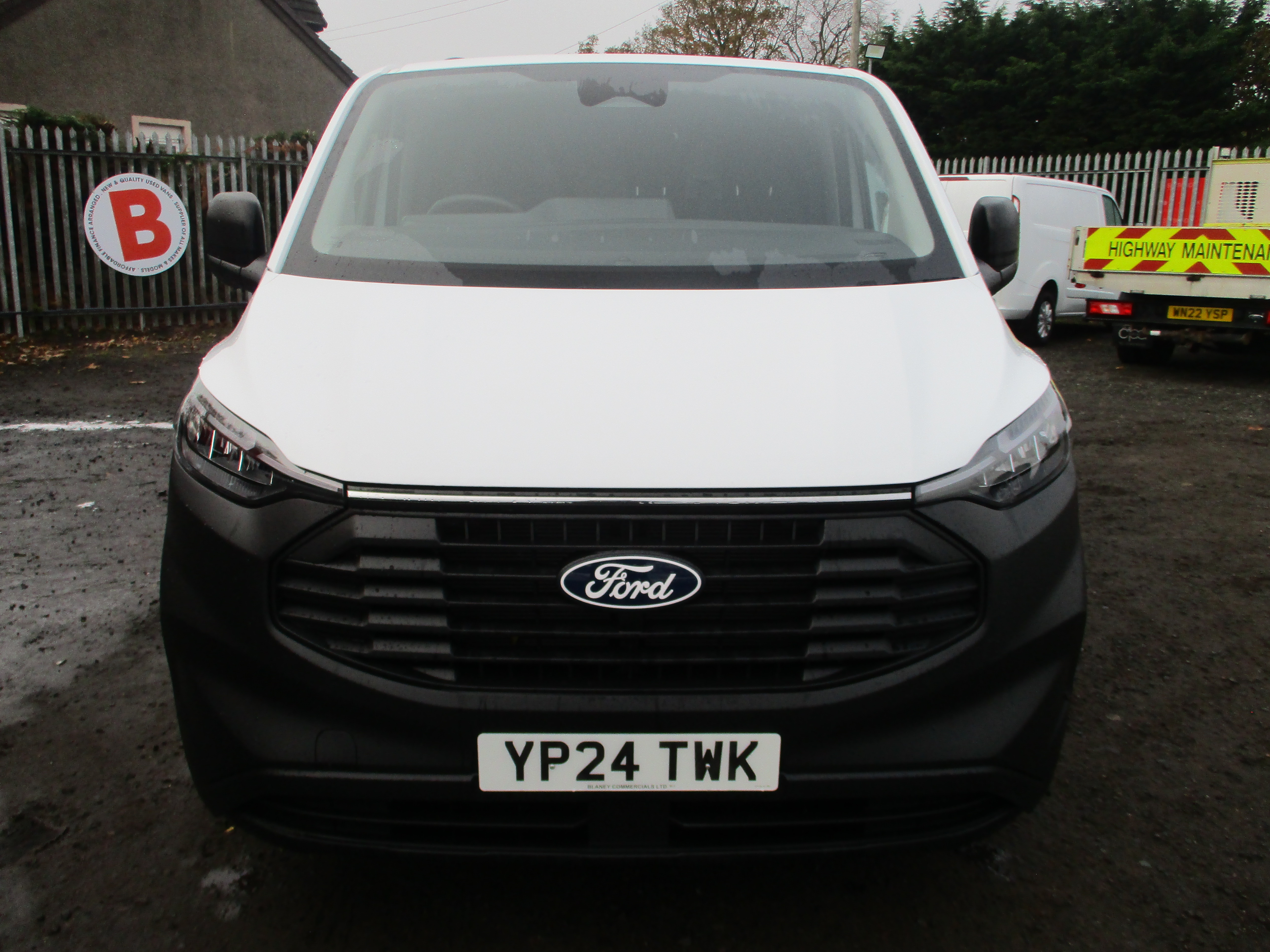 Ford Custom 320 L2H1 2.0 EcoBlue 136PS Leader Van (COVERED ONLY 2,402 MILES)