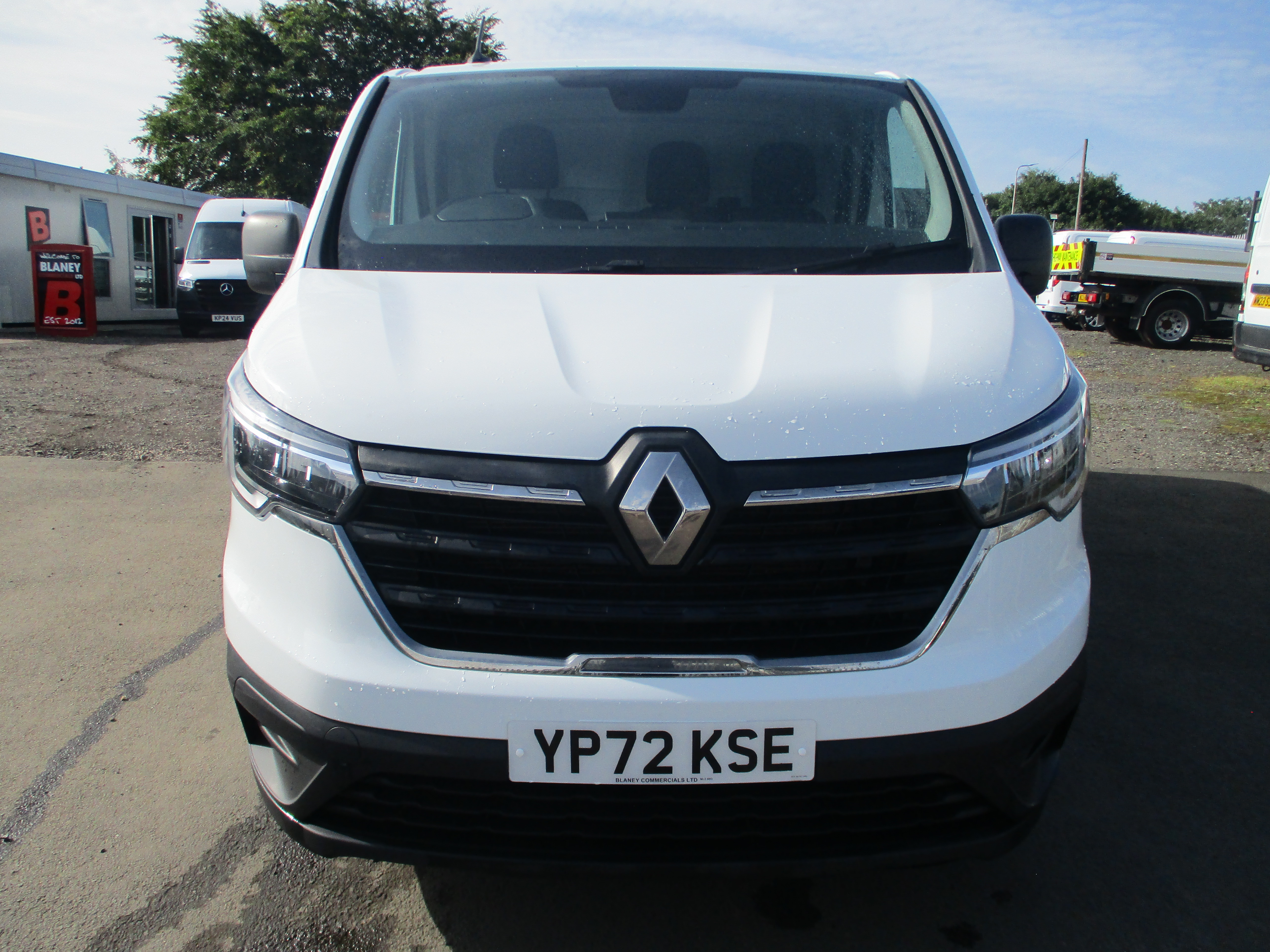 Renault Trafic SL28 Blue dCi 130PS Business Panel Van (FULL SERVICE HISTORY)